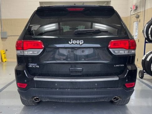 Used 2014 Jeep Grand Cherokee Limited w/ Mopar Chrome Edition Group image 10