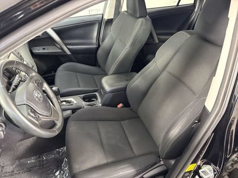 Used 2016 Toyota RAV4 XLE AWD/4WD image 19