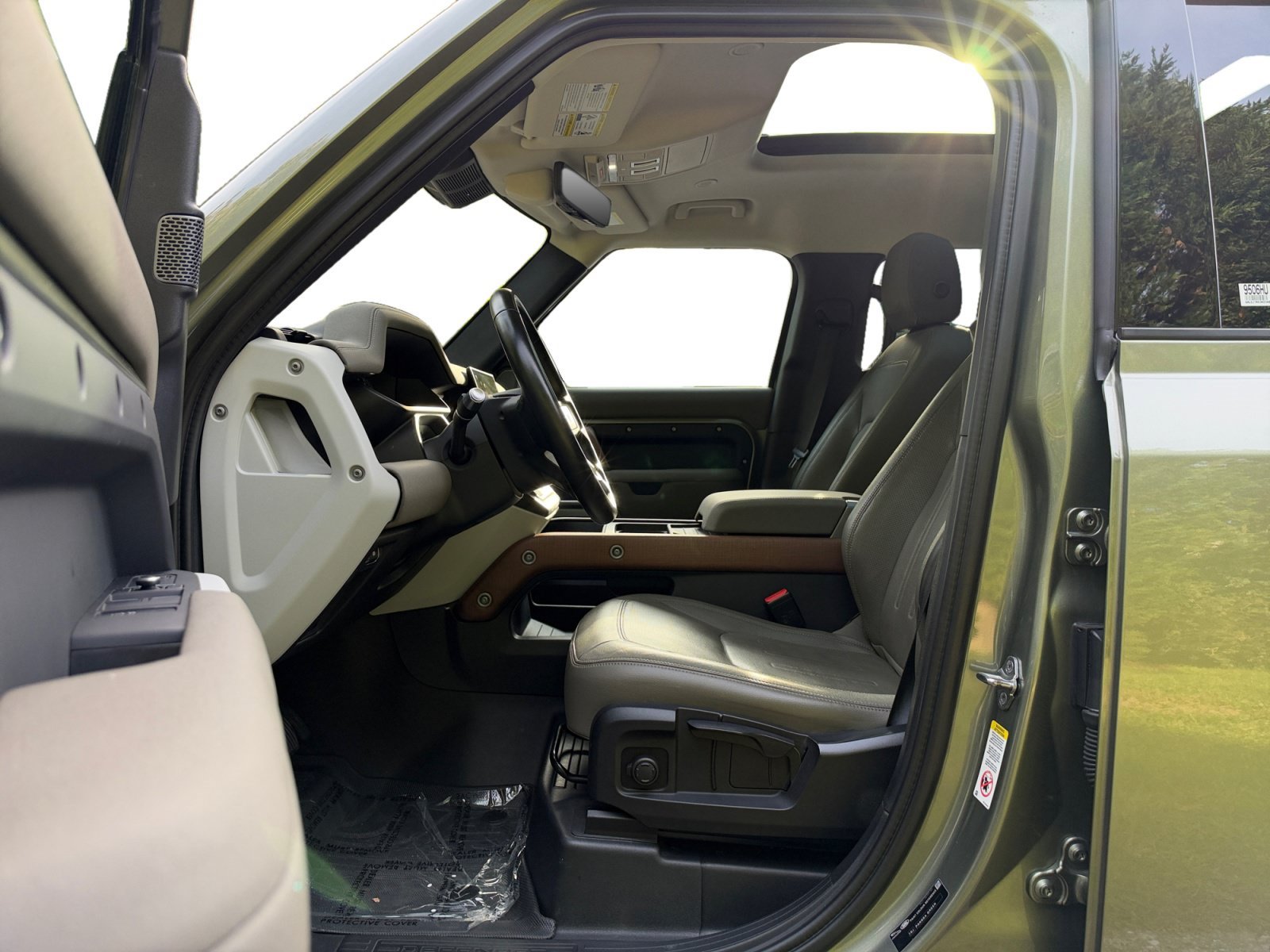 Used 2022 Land Rover Defender 110 S AWD/4WD image 10