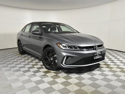 New 2025 Volkswagen Jetta SE