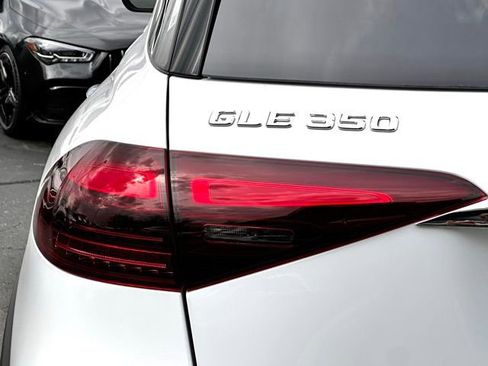 Certified 2025 Mercedes-Benz GLE 350 4MATIC image 10