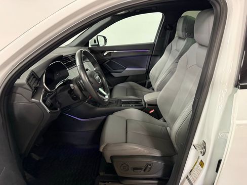 Used 2023 Audi Q3 2.0T Premium Plus image 9
