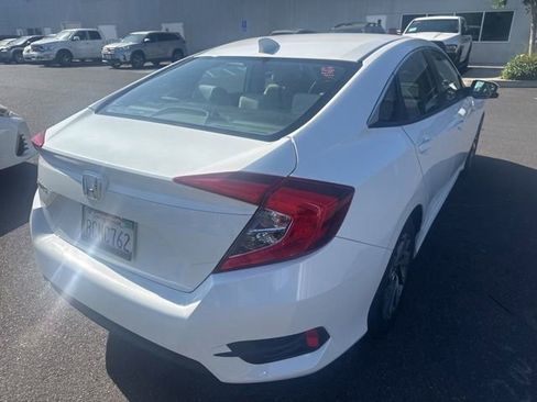 Used 2018 Honda Civic EX image 6