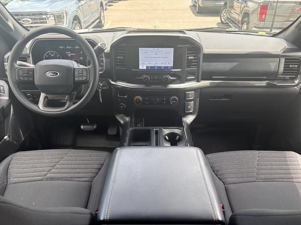 Used 2021 Ford F150 XL w/ STX Appearance Package RWD image 4