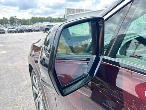 Used 2025 Cadillac Escalade IQ Luxury 2 AWD/4WD image 11