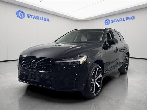 Used 2025 Volvo XC60 T8 Ultra w/ Protection Package Premier image 16