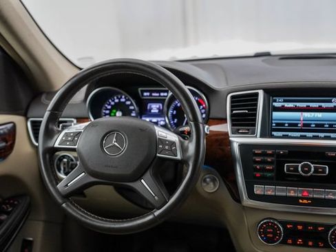 Used 2013 Mercedes-Benz GL 450 4MATIC image 4