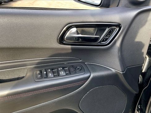 Used 2024 Dodge Durango GT image 39