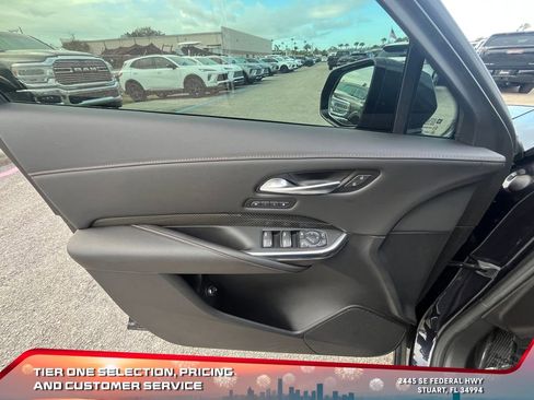 Used 2023 Cadillac XT4 Sport w/ Enhanced Visibility Package image 24