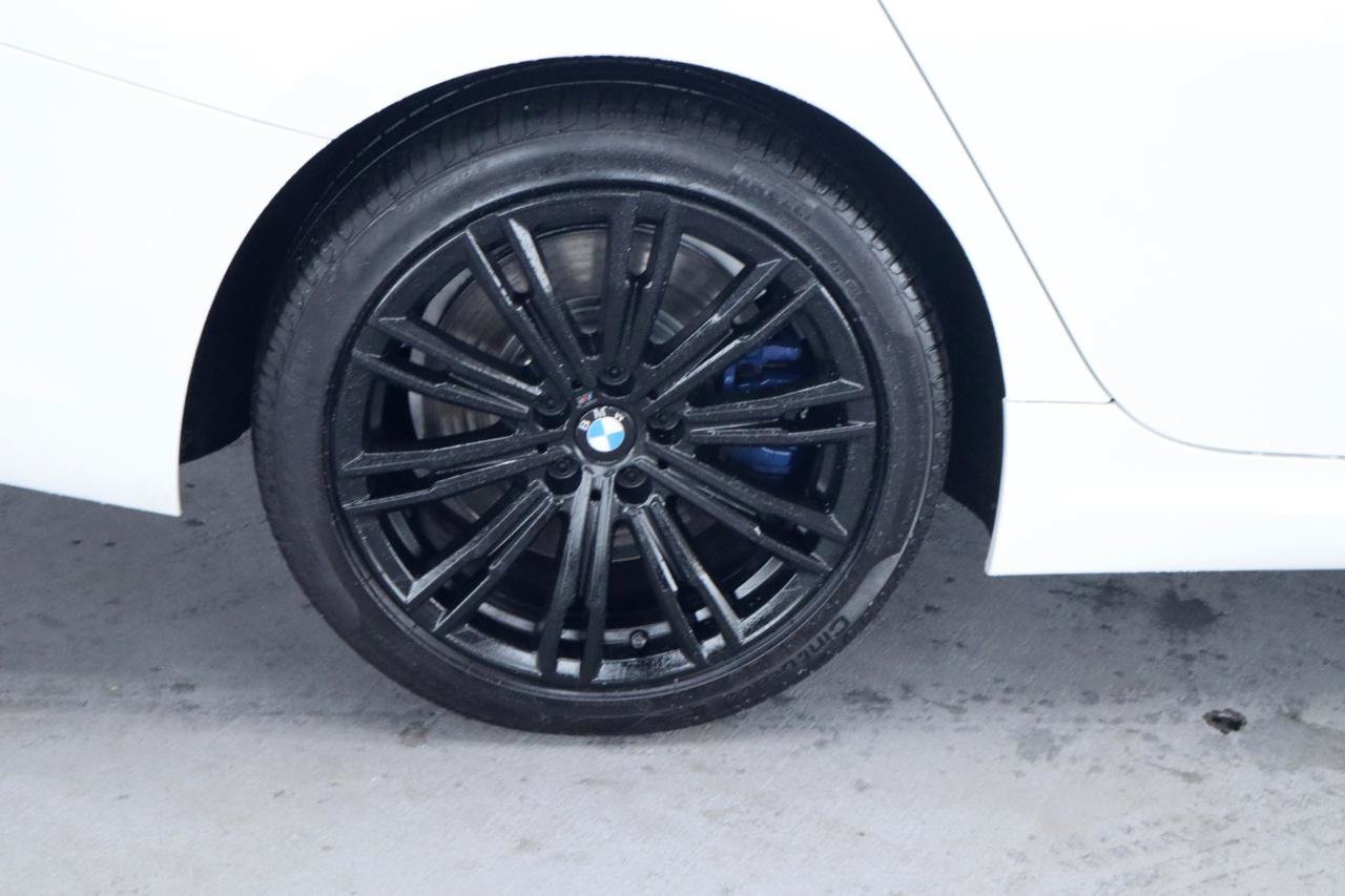 Used 2020 BMW M340i RWD image 5