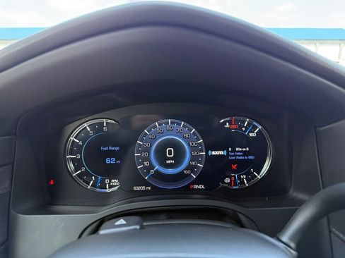 Used 2020 Cadillac Escalade Platinum AWD/4WD image 16