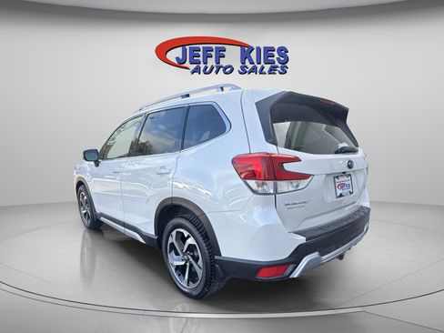 Used 2022 Subaru Forester Touring image 7