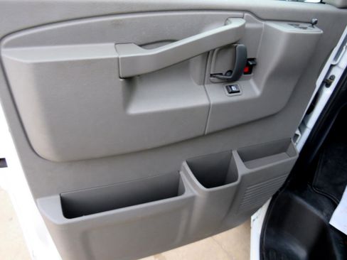 Used 2018 Chevrolet Express 3500 LT w/ LT Preferred Equipment Group image 11