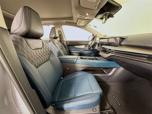 Certified 2025 Nissan Murano Platinum w/ Cargo Package image 25