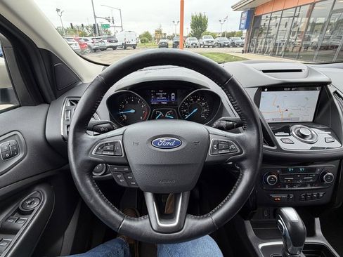 Used 2018 Ford Escape Titanium AWD/4WD image 14