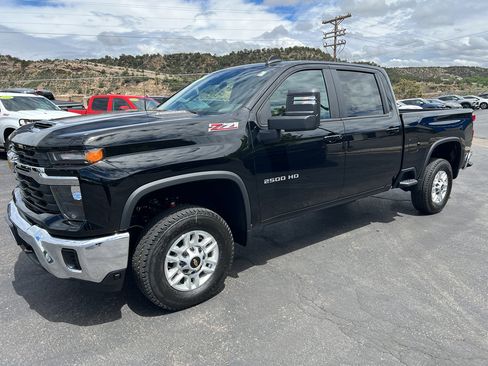 New 2025 Chevrolet Silverado 2500 LT w/ Z71 Off-Road Package image 3
