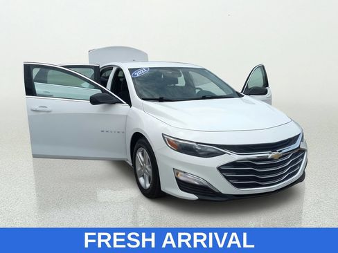 Used 2021 Chevrolet Malibu LS FWD image 9
