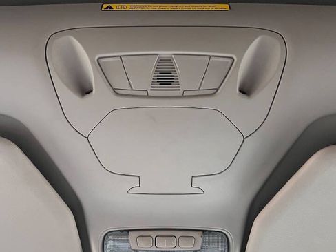 Used 2022 Ford Transit Connect XL FWD image 25