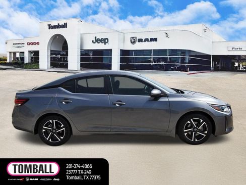 Used 2024 Nissan Sentra SV w/ All-Weather Package FWD image 8