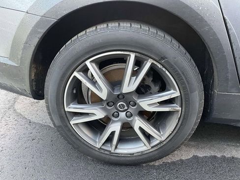 Used 2019 Volvo V90 T6 Cross Country w/ Advanced Package image 5