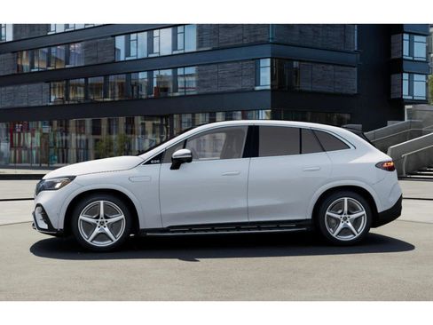 New 2026 Mercedes-Benz EQE 320 4MATIC SUV image 33