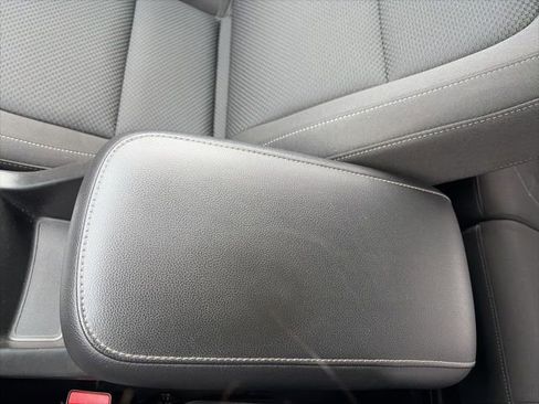 Used 2018 Chevrolet Colorado LT AWD/4WD image 24