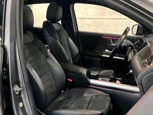 Used 2021 Mercedes-Benz GLA 250 4MATIC image 9