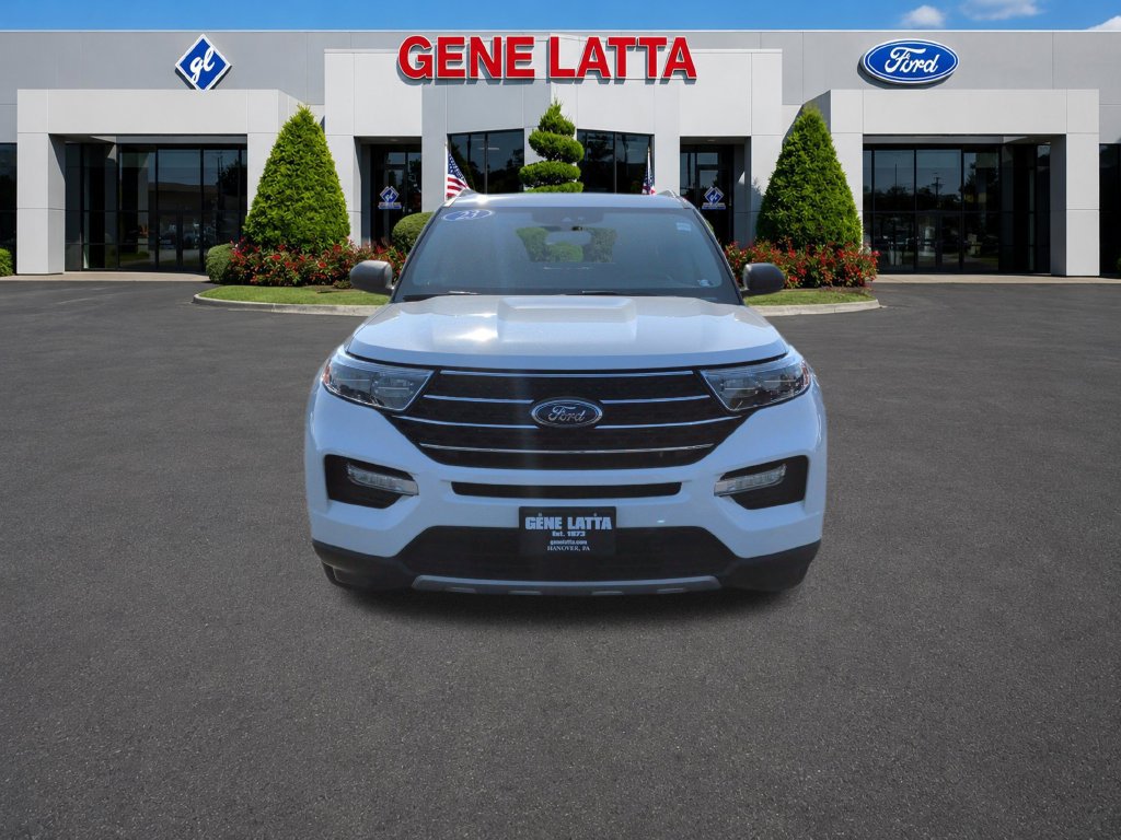 Certified 2023 Ford Explorer XLT w/ Equipment Group 202A AWD/4WD image 2