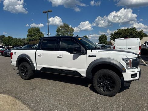Used 2019 Ford F150 Lariat w/ Equipment Group 502A Luxury AWD/4WD image 4