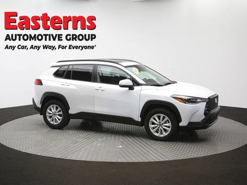 Used 2024 Toyota Corolla Cross LE w/ Moonroof Package AWD/4WD image 48