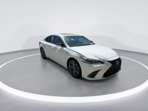 Used 2019 Lexus ES 350 F Sport w/ Accessory Package 2 FWD image 2