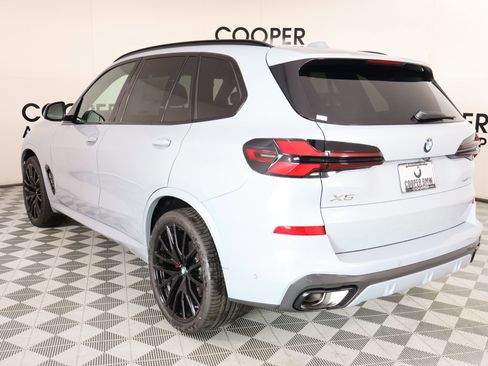 New 2026 BMW X5 xDrive40i w/ M Sport Package AWD/4WD image 24