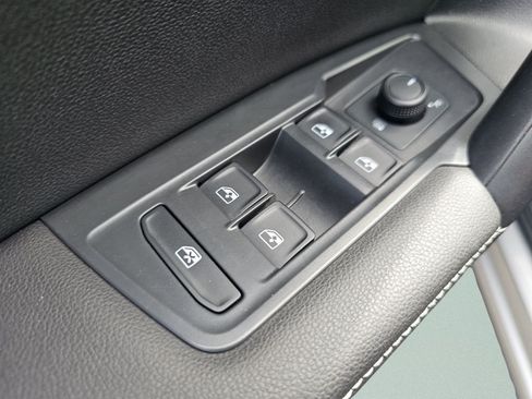 Used 2023 Volkswagen Tiguan S w/ Driver Assistance Package AWD/4WD image 27