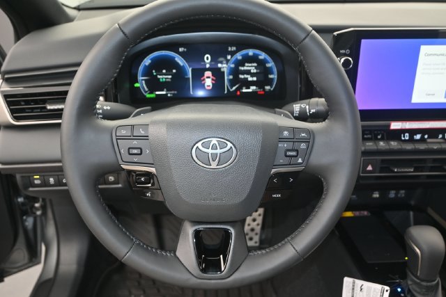 New 2027 Toyota Camry XSE FWD image 5