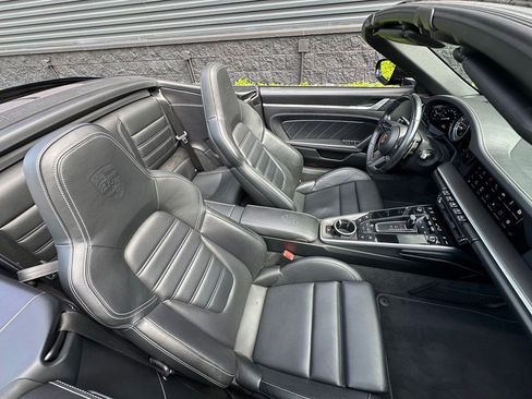 Certified 2022 Porsche 911 Turbo AWD/4WD image 15