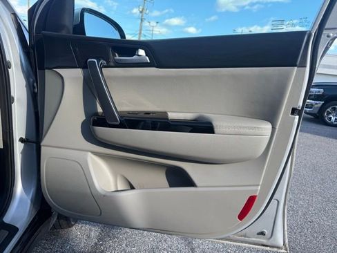Used 2022 Kia Sportage Nightfall Edition w/ Nighfall AWD Premium Package image 40