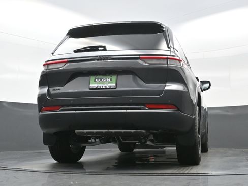 New 2025 Jeep Grand Cherokee Altitude AWD/4WD image 14