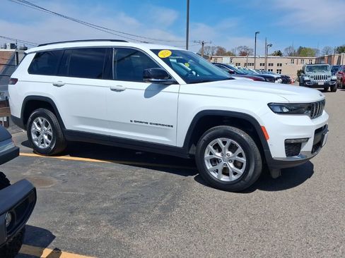 Used 2023 Jeep Grand Cherokee L Limited w/ Luxury Tech Group II AWD/4WD image 15