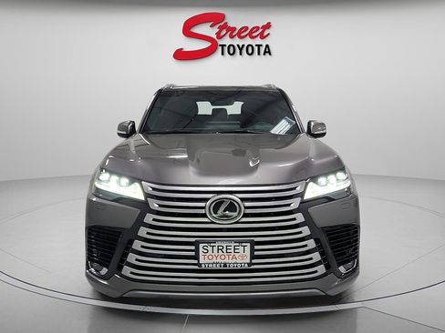 Used 2024 Lexus LX 600 4WD w/ Interior Upgrade Package image 6