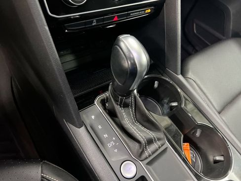 Used 2023 Volkswagen Atlas SE w/ Panoramic Sunroof Package FWD image 16