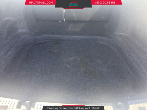 Used 2015 Ford Taurus SE FWD image 21