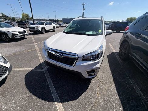 Used 2020 Subaru Forester Limited AWD/4WD image 9