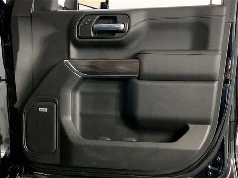 Used 2022 Chevrolet Silverado 1500 LTZ w/ Technology Package image 26