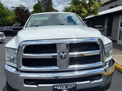 Used 2018 RAM 2500 Tradesman w/ Chrome Appearance Group AWD/4WD image 7