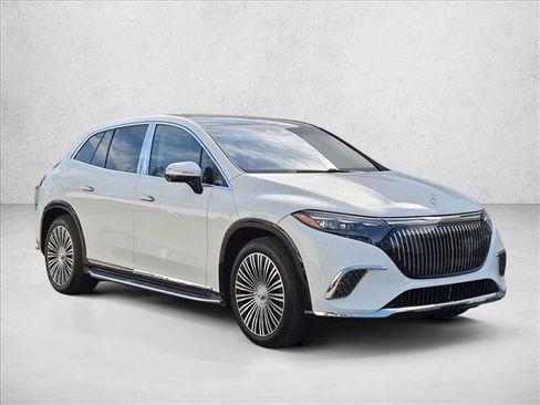 Certified 2025 Mercedes-Benz Maybach EQS 680 4MATIC image 3