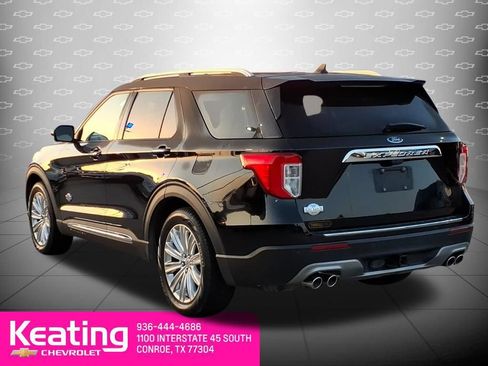 Used 2023 Ford Explorer King Ranch w/ Technology Package RWD image 2