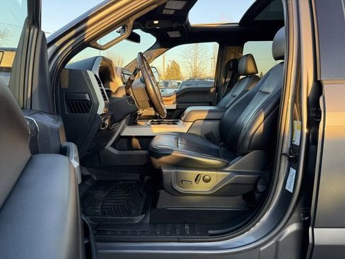 Used 2022 Ford F250 Lariat w/ Lariat Ultimate Package image 2