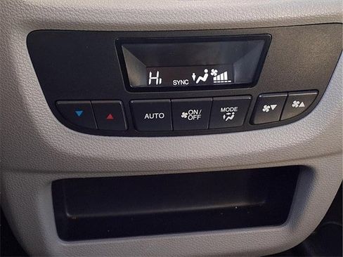 Used 2017 Honda Pilot EX-L image 11