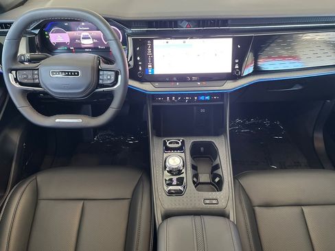 Used 2025 Jeep Wagoneer S Limited AWD/4WD image 12