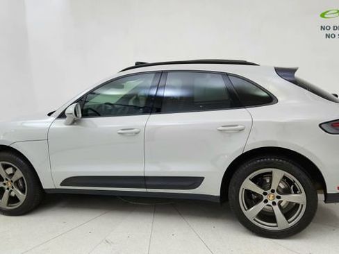 Used 2024 Porsche Macan AWD/4WD image 4
